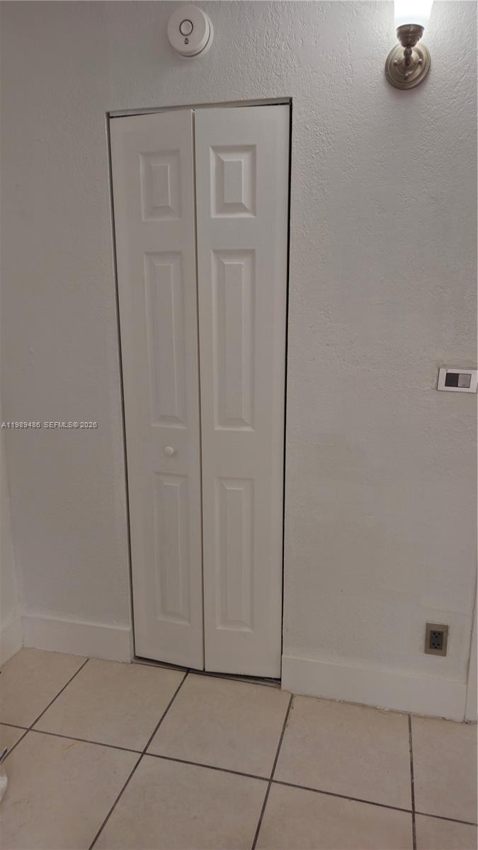 YOLANDA VILLAS CONDO - Residential Lease