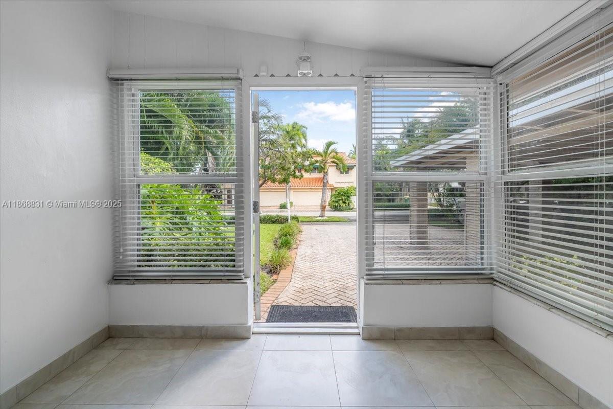 VICTORIA PARK CORR AMEN P - Residential Lease