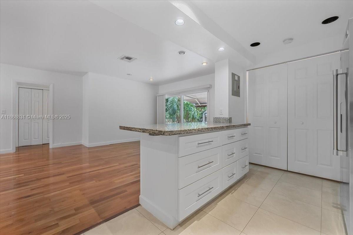 VICTORIA PARK CORR AMEN P - Residential Lease