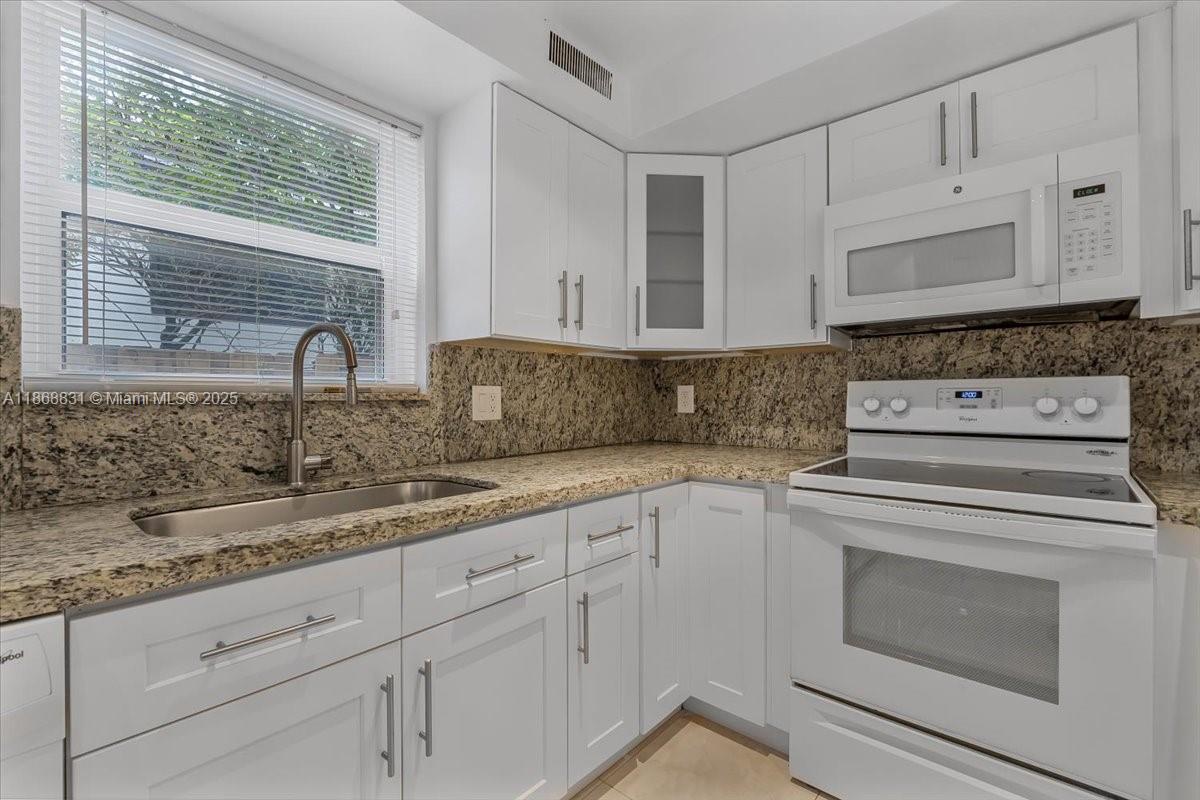 VICTORIA PARK CORR AMEN P - Residential Lease