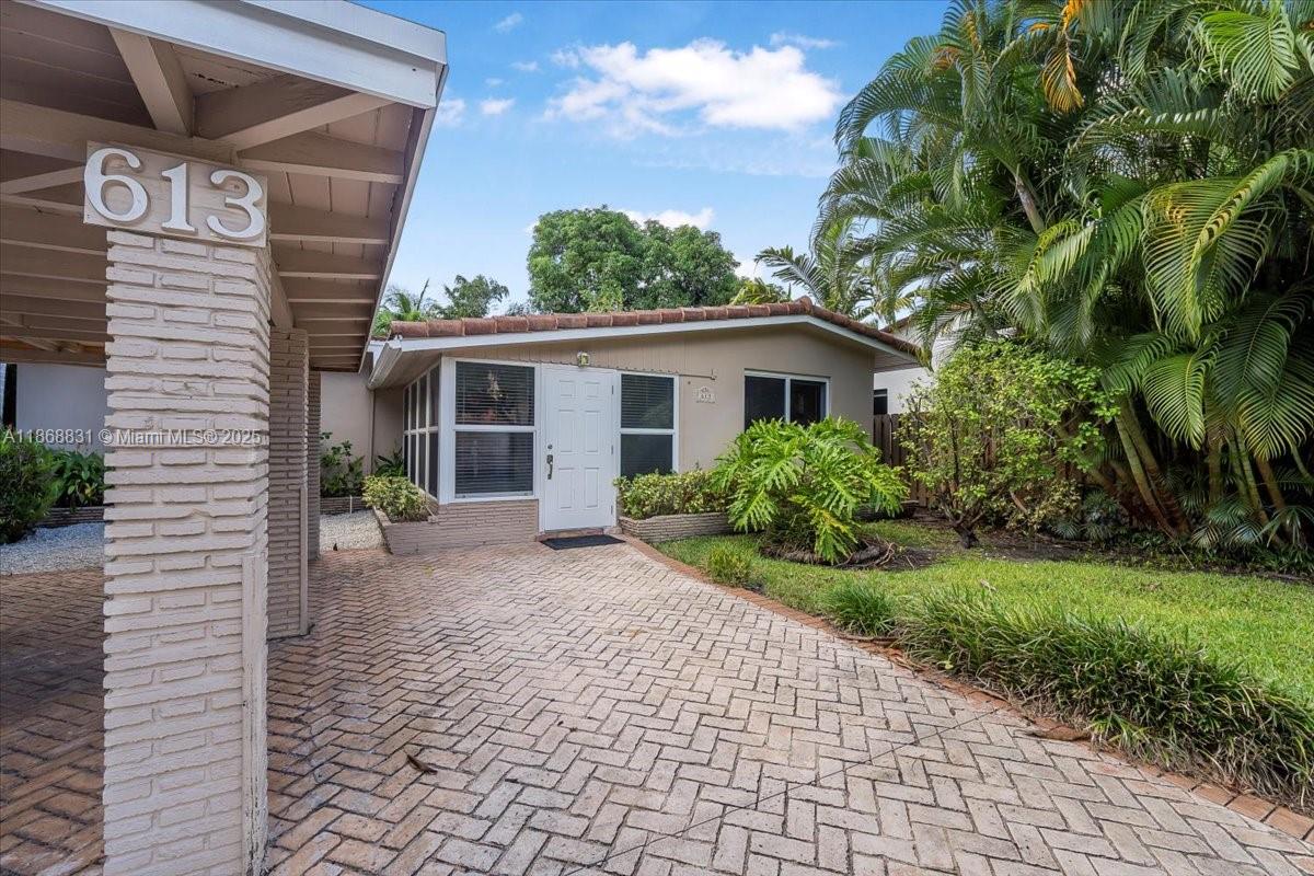 VICTORIA PARK CORR AMEN P - Residential Lease