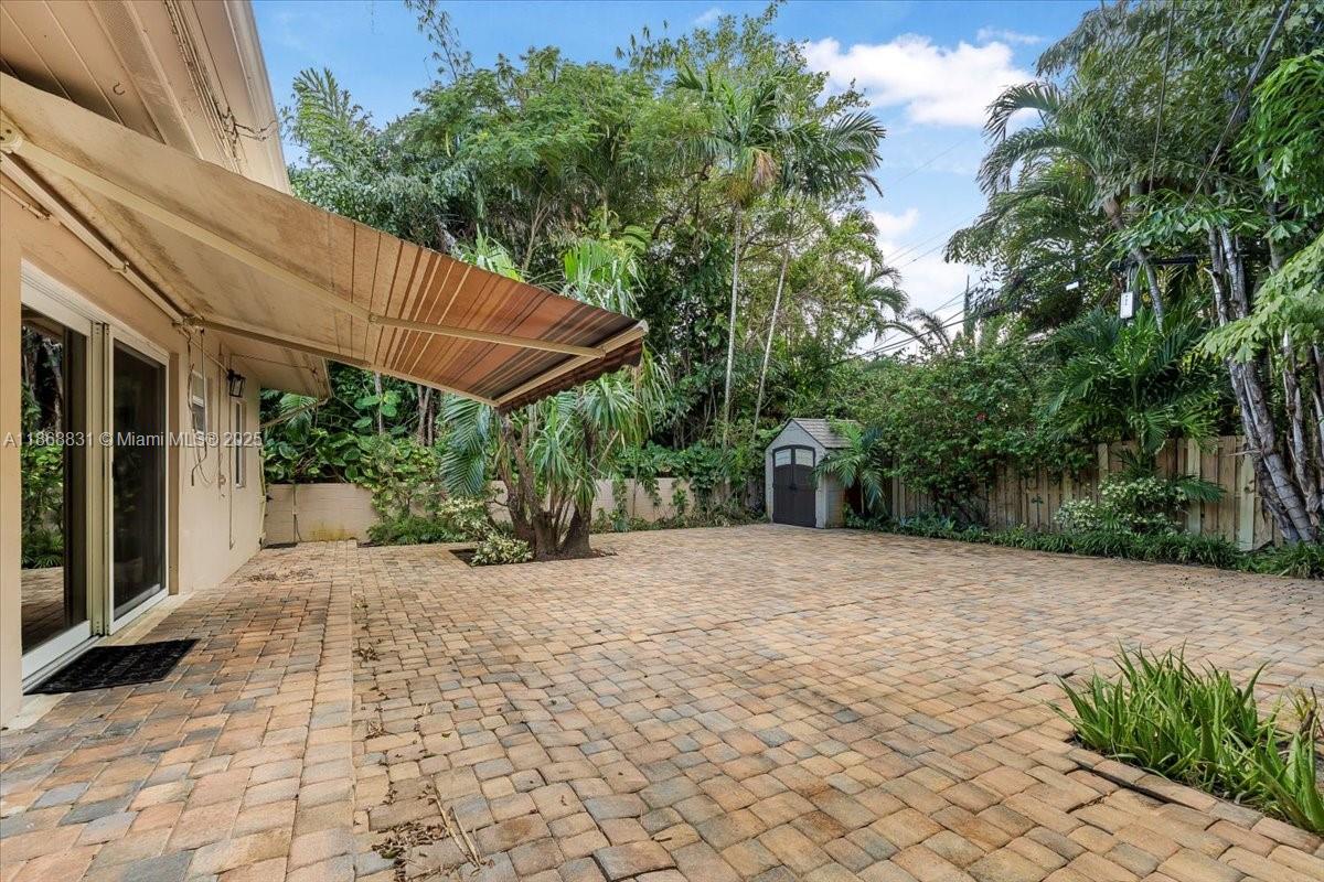 VICTORIA PARK CORR AMEN P - Residential Lease