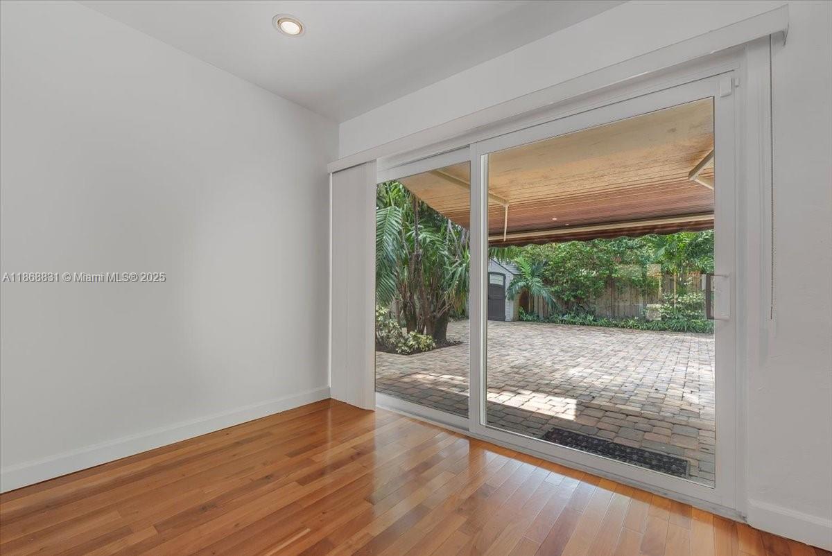 VICTORIA PARK CORR AMEN P - Residential Lease