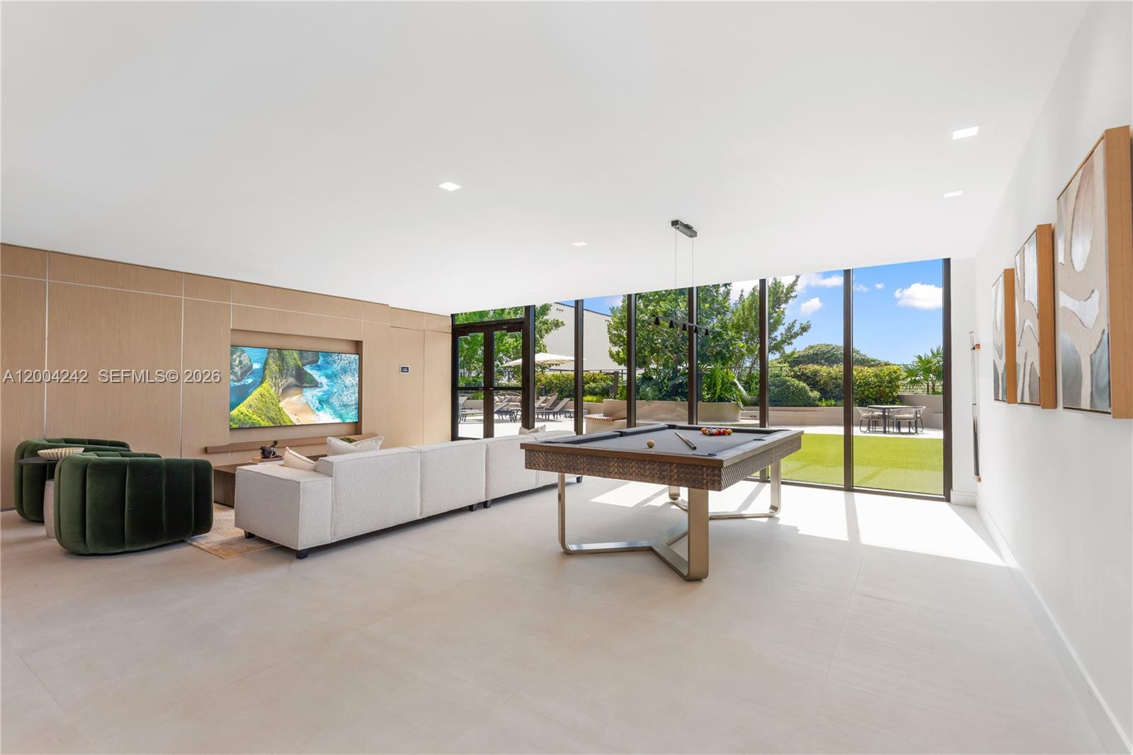 PENT HOMESTEAD - Residential