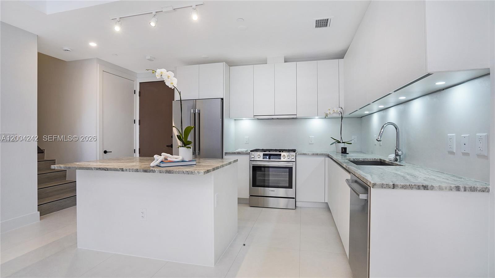 PENT HOMESTEAD - Residential