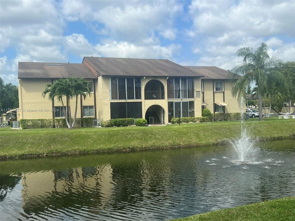 Photo of 336 Pine Ridge Cir #C-1, Green Acres, FL 33463 (MLS # A11551497)