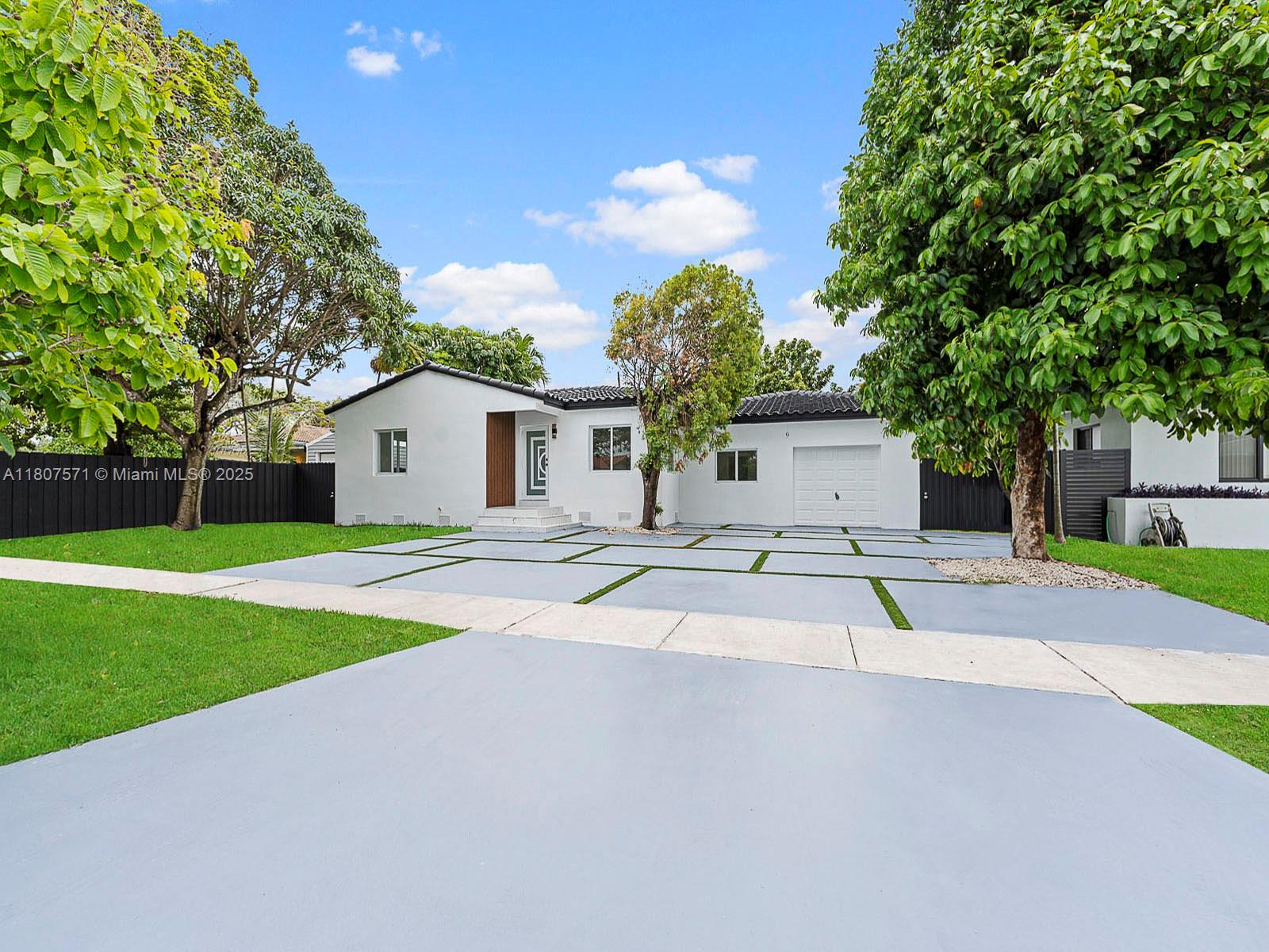6820 SW 28th Ter