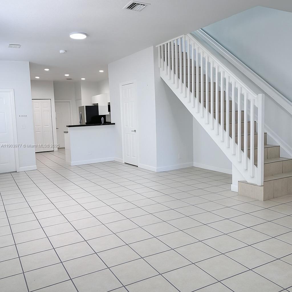 SECTOR 8 9 & 10 PLAT(BLKS - Residential Lease