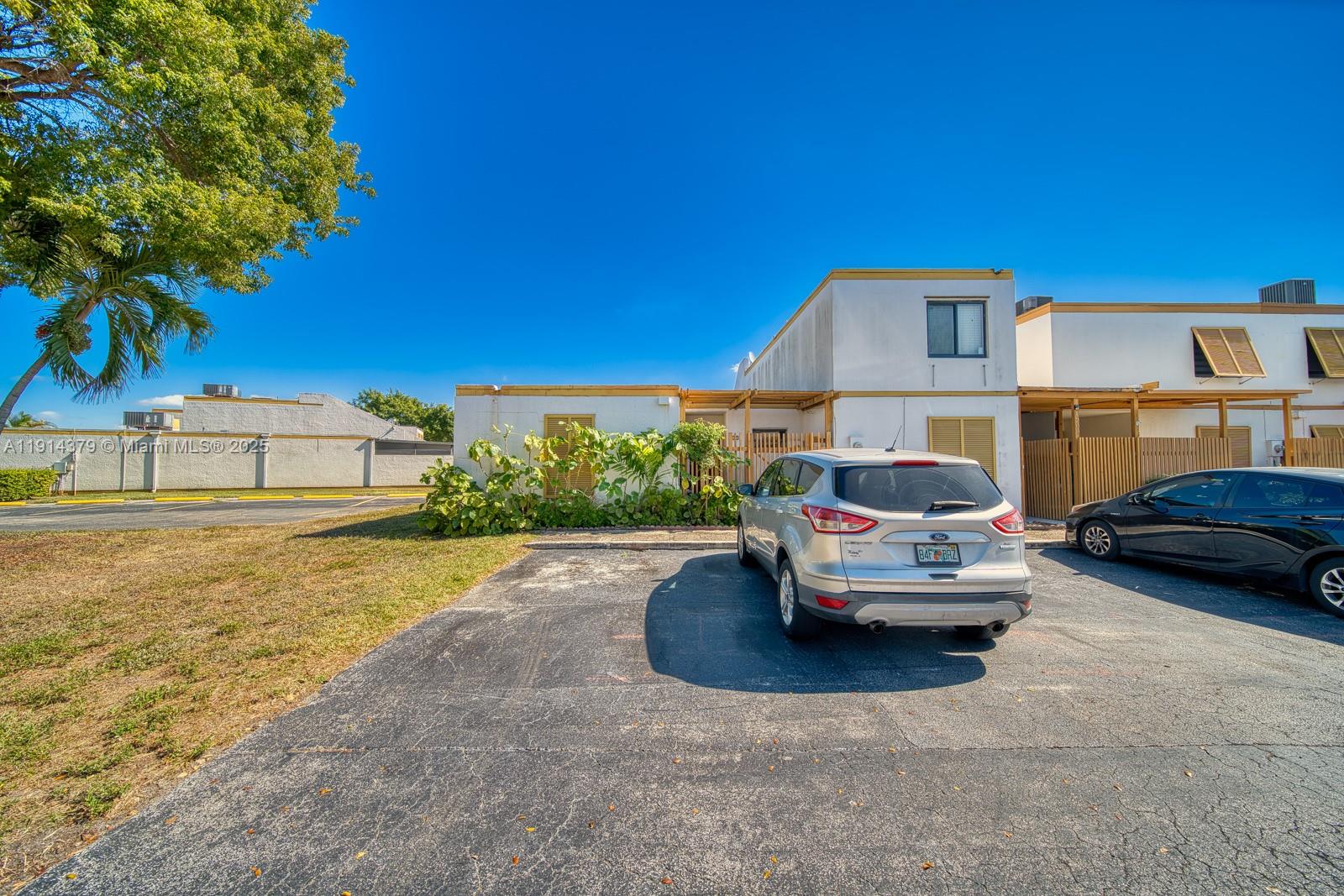 TRAIL RUN SEC 2 - Residential