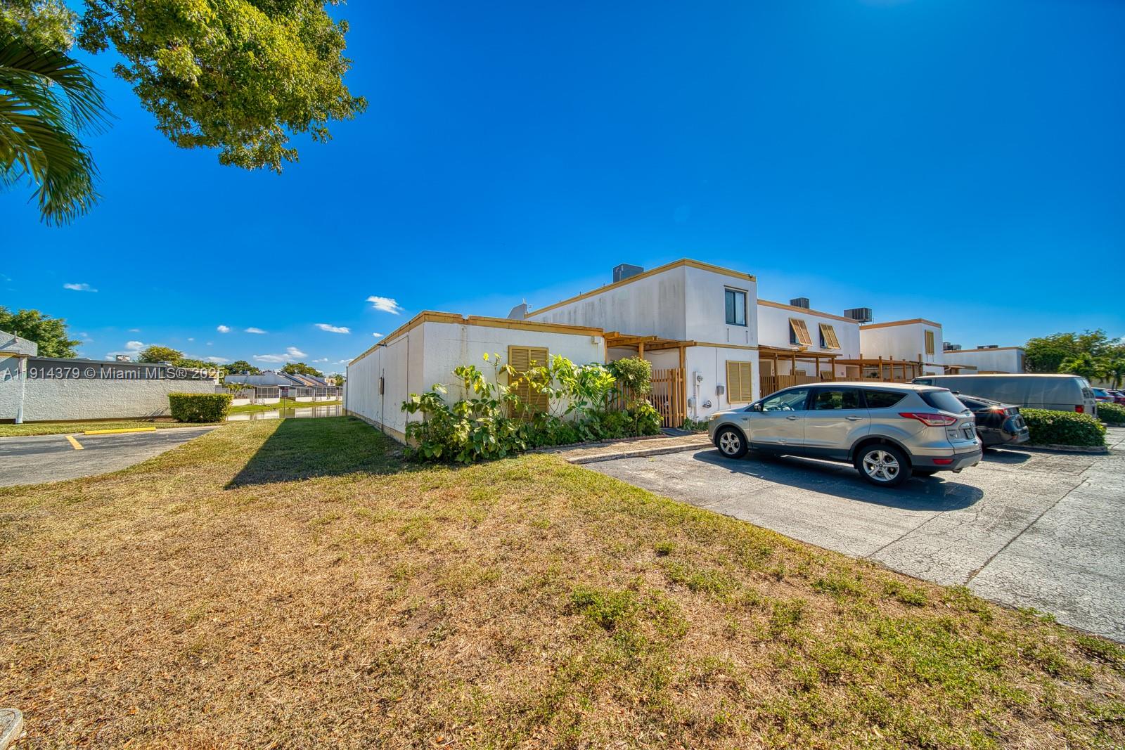 TRAIL RUN SEC 2 - Residential