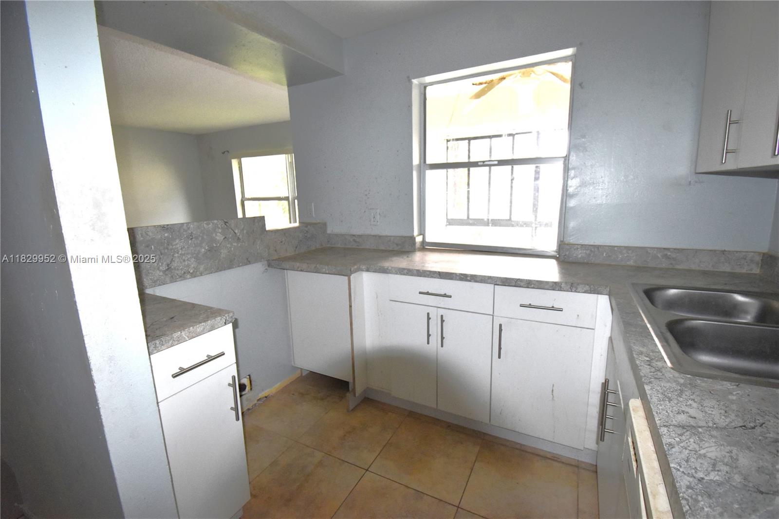 4231 NW 19th St 256, Lauderhill, FL, 33313/$89,900 2 4231 NW 19th St 256