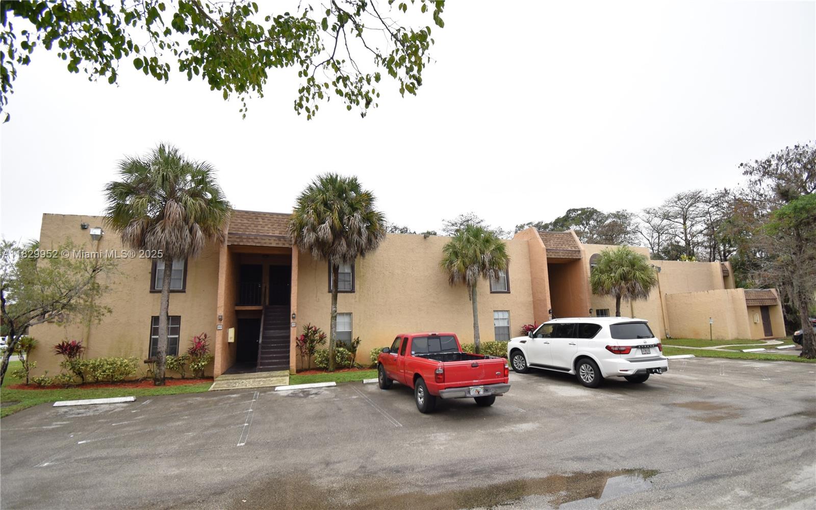 4231 NW 19th St 256, Lauderhill, FL, 33313/$89,900 1 4231 NW 19th St 256