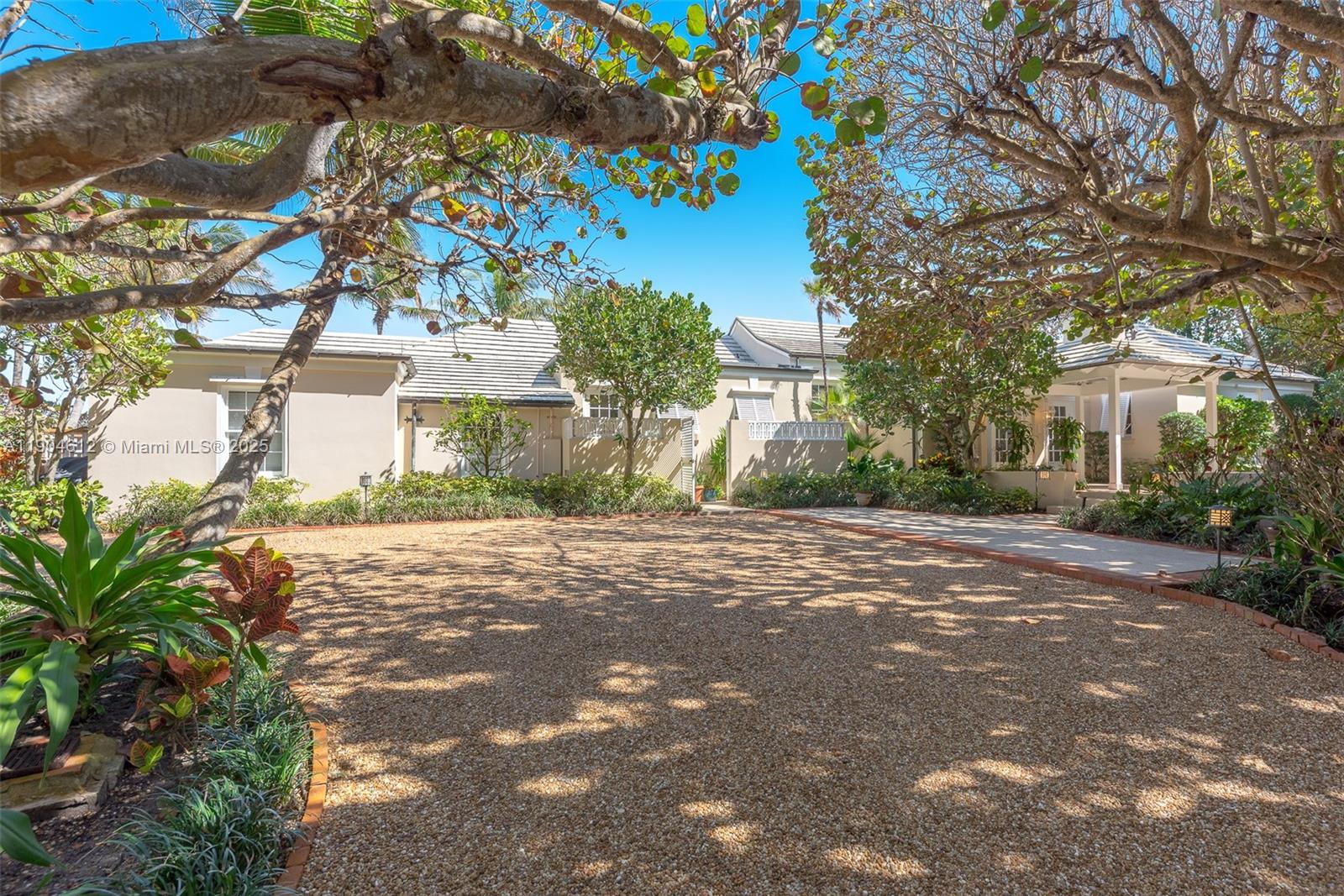 ISLE RIDGE - Residential