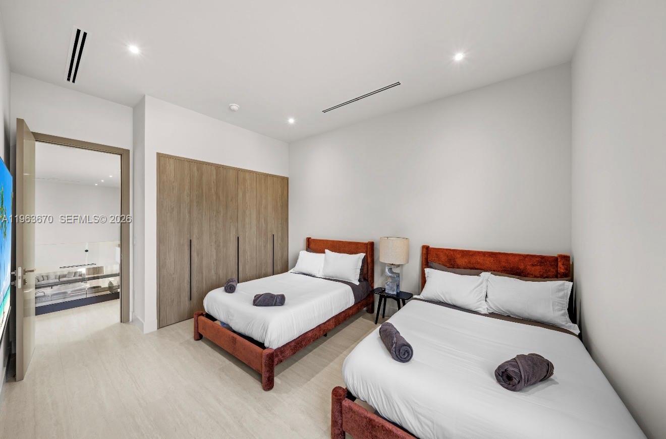 HIGHLAND WOODS SEC 1 - Residential