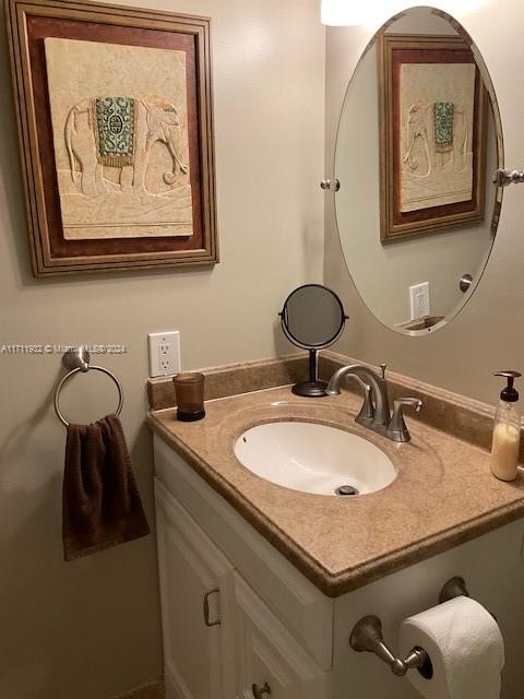 IMPERIAL POINT COLONNADES - Residential