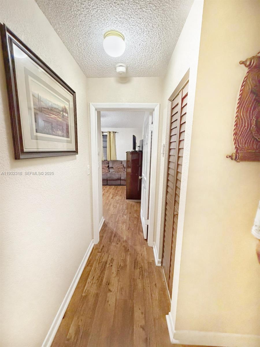 PEMBROKE POINTE - Residential