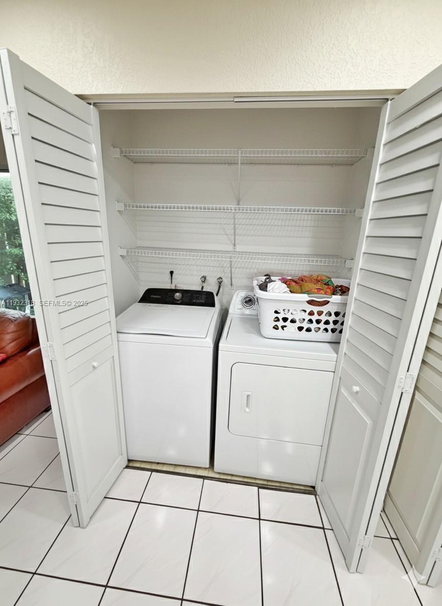 PEMBROKE POINTE - Residential