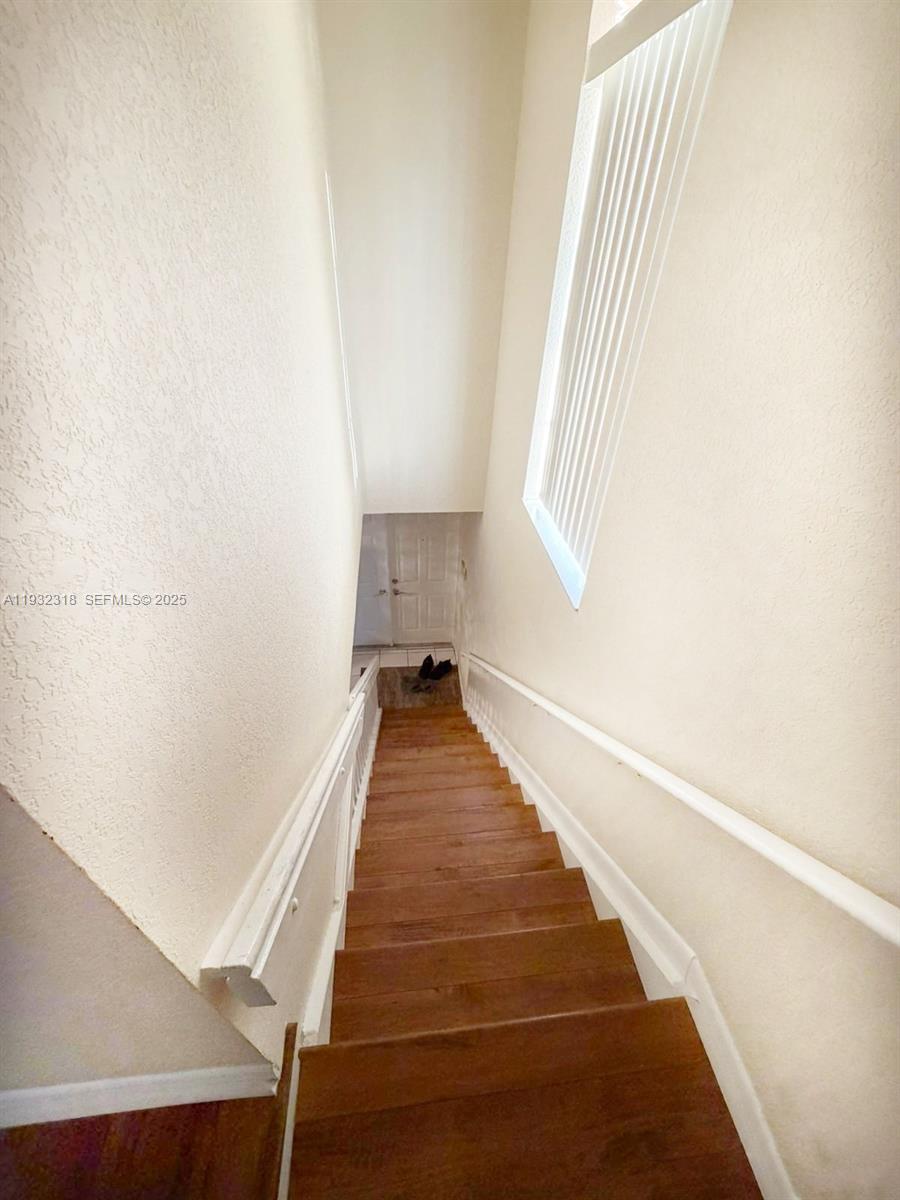 PEMBROKE POINTE - Residential