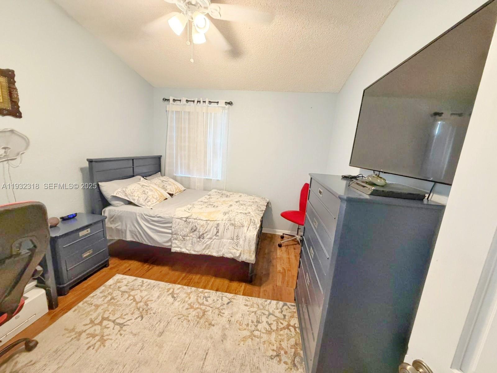 PEMBROKE POINTE - Residential