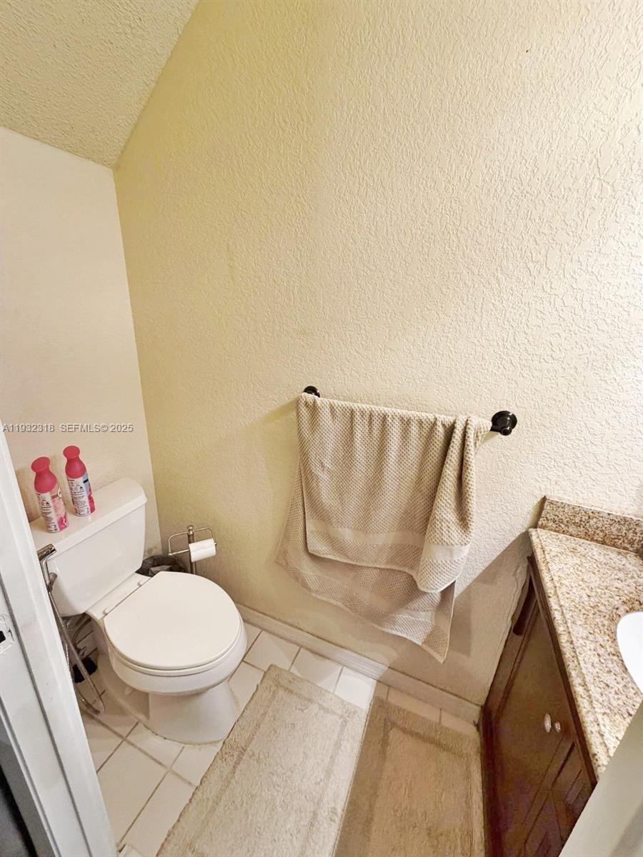 PEMBROKE POINTE - Residential