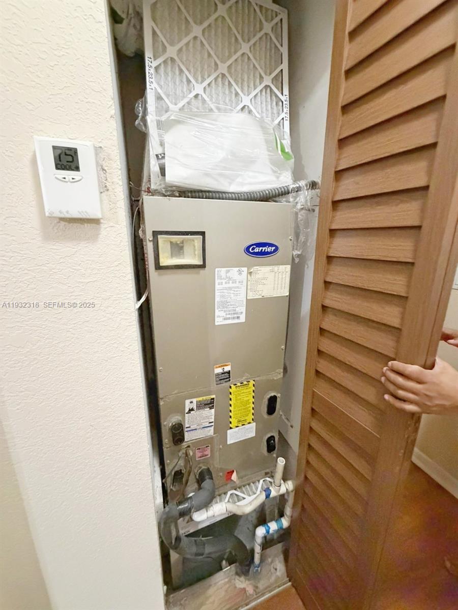 PEMBROKE POINTE - Residential