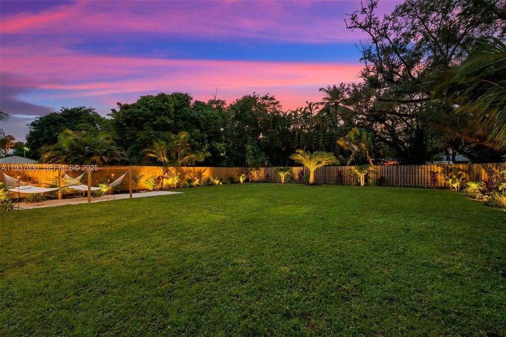 Photo of 329 SW 18th Avenue, Fort Lauderdale, FL 33312 (MLS # A11937030)