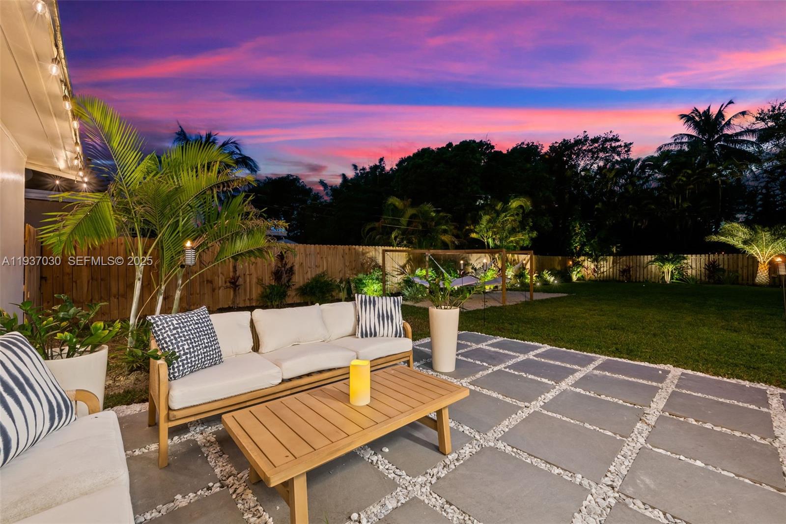 ROBERTSON PARK - Residential