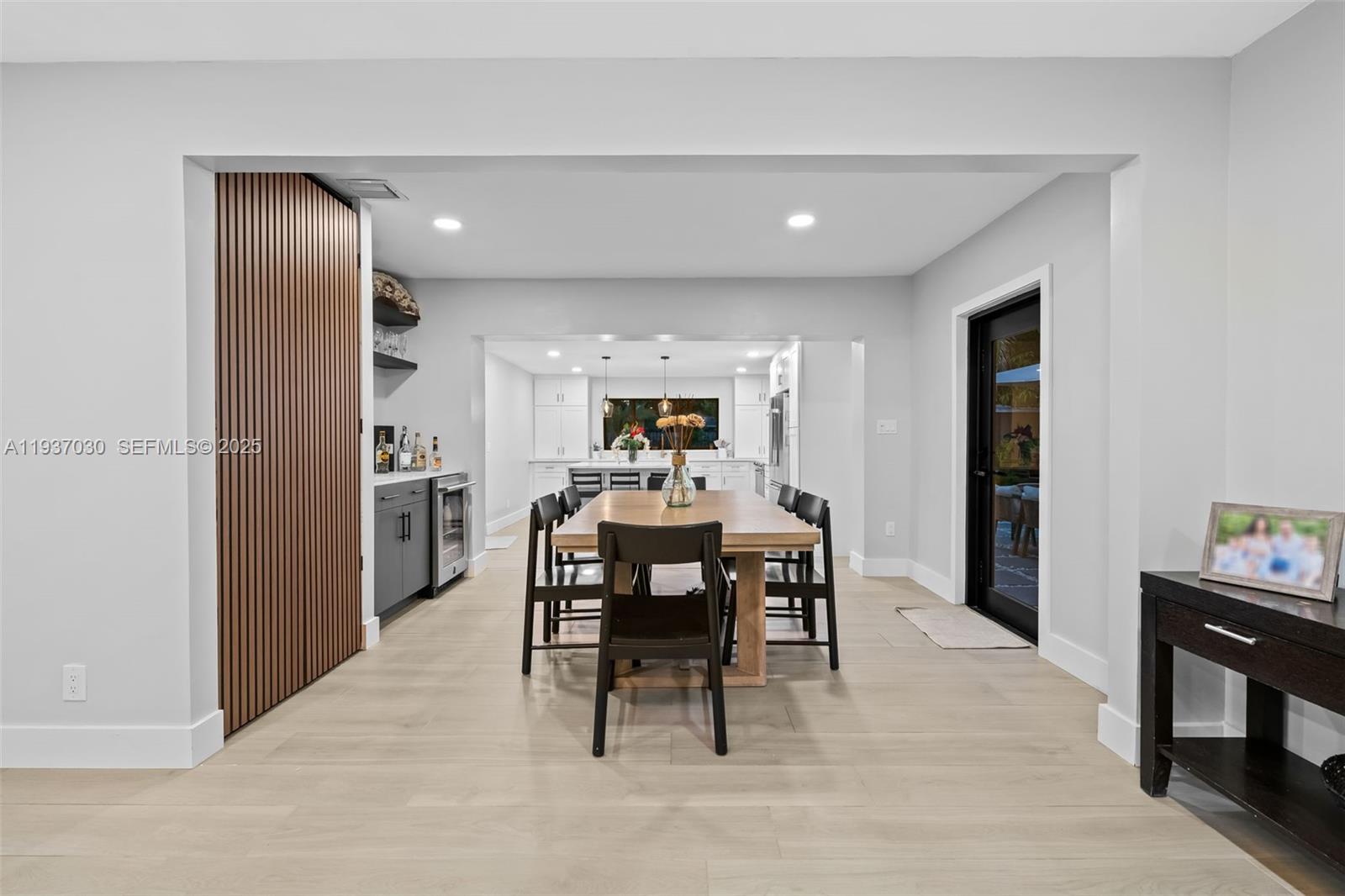 ROBERTSON PARK - Residential