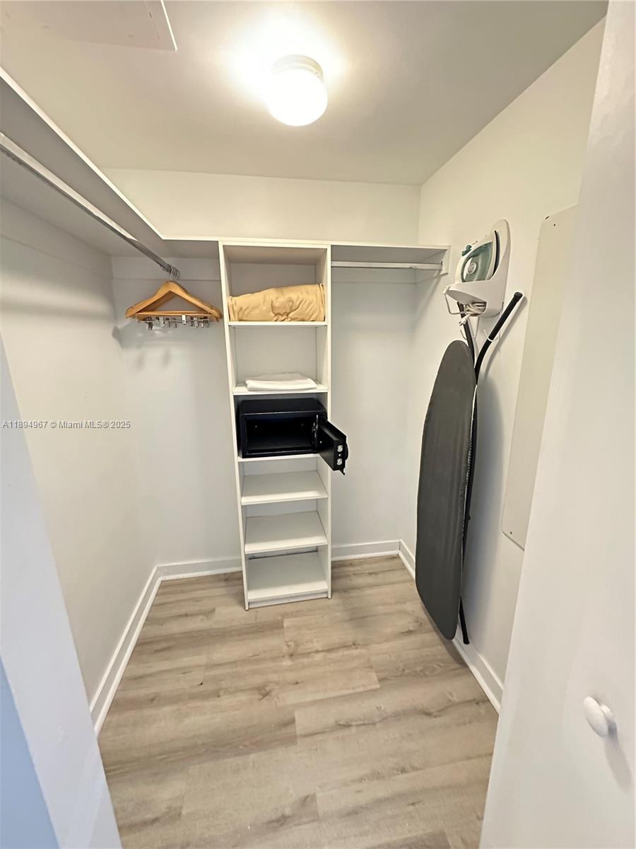 BEACHWALK CONDOMINIUM - Residential