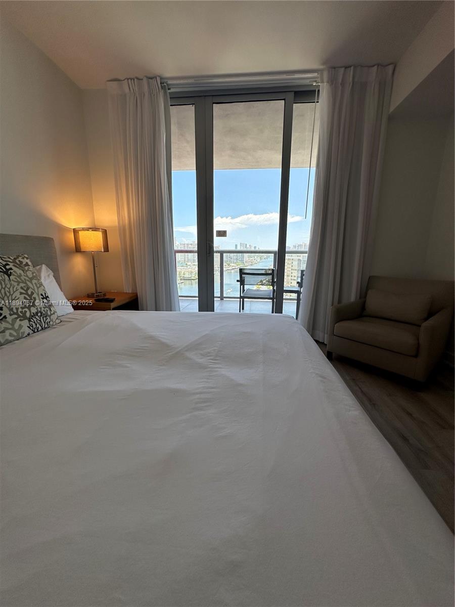 BEACHWALK CONDOMINIUM - Residential