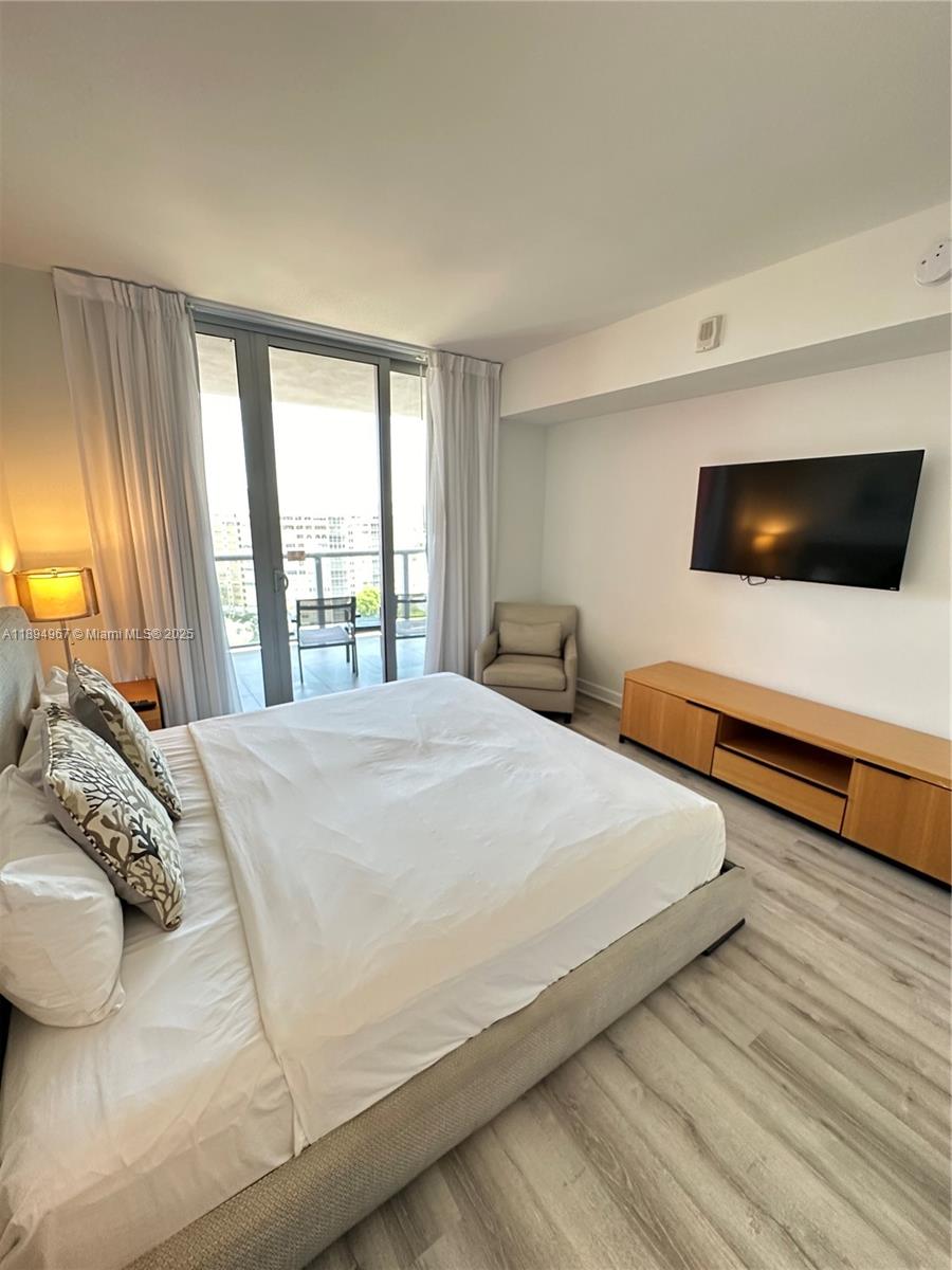 BEACHWALK CONDOMINIUM - Residential