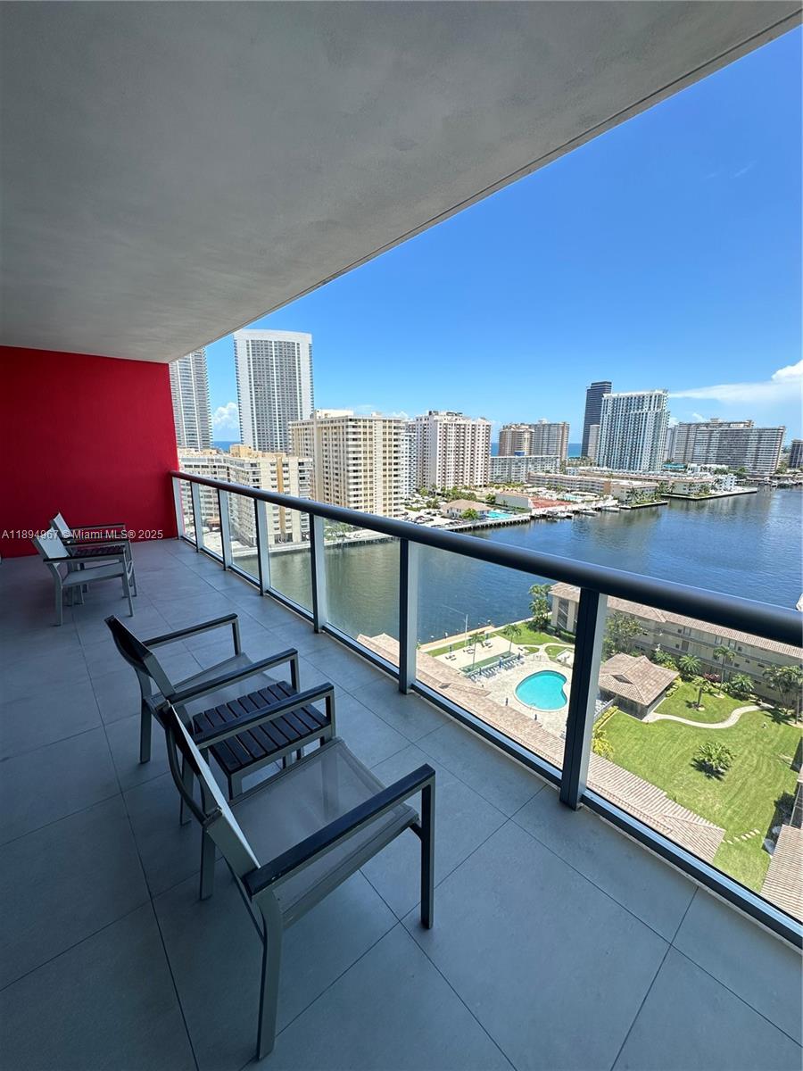 BEACHWALK CONDOMINIUM - Residential