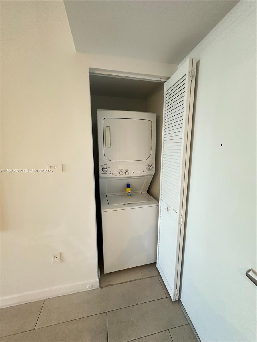 BEACHWALK CONDOMINIUM - Residential