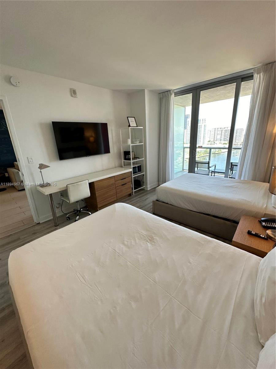 BEACHWALK CONDOMINIUM - Residential