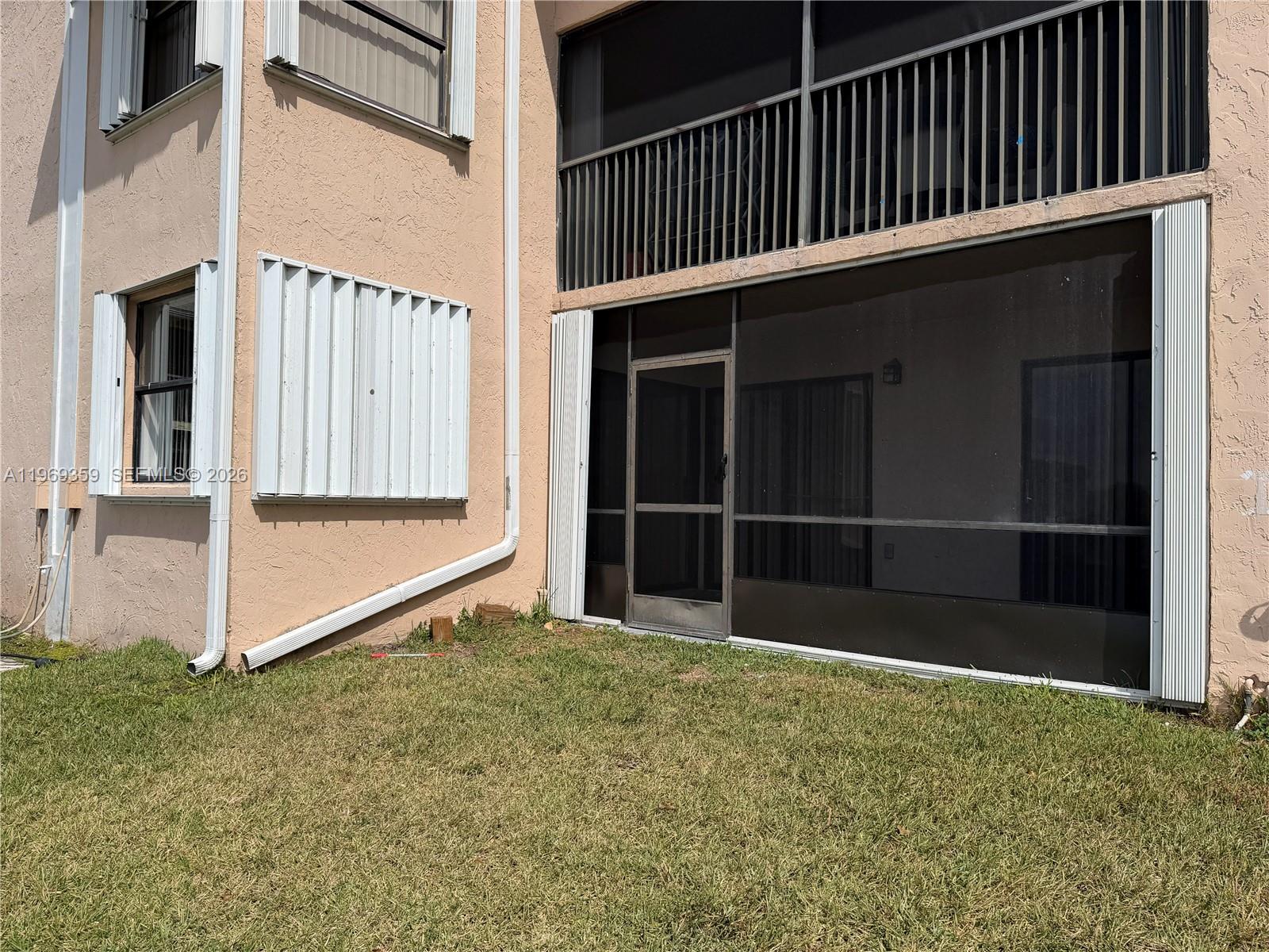 LAKESHORE CONDO #2 - Residential