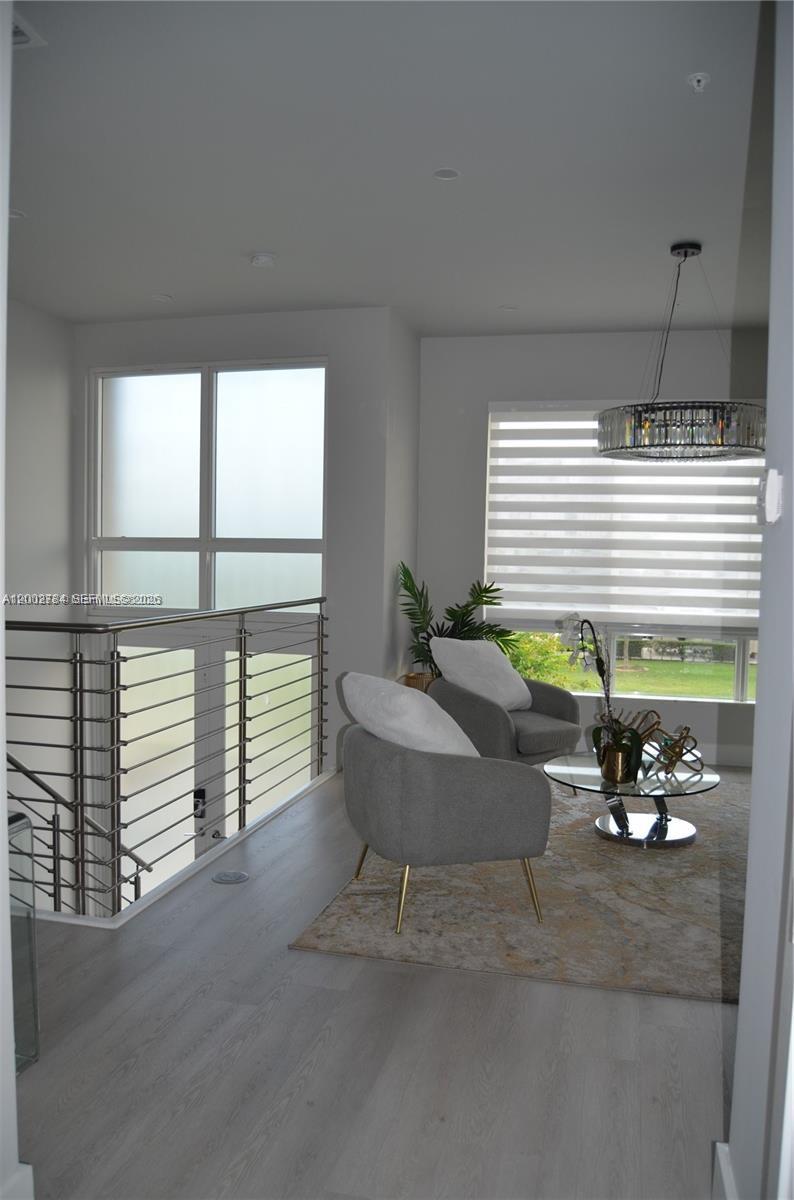 LANDMARK AT DORAL - Residential Lease