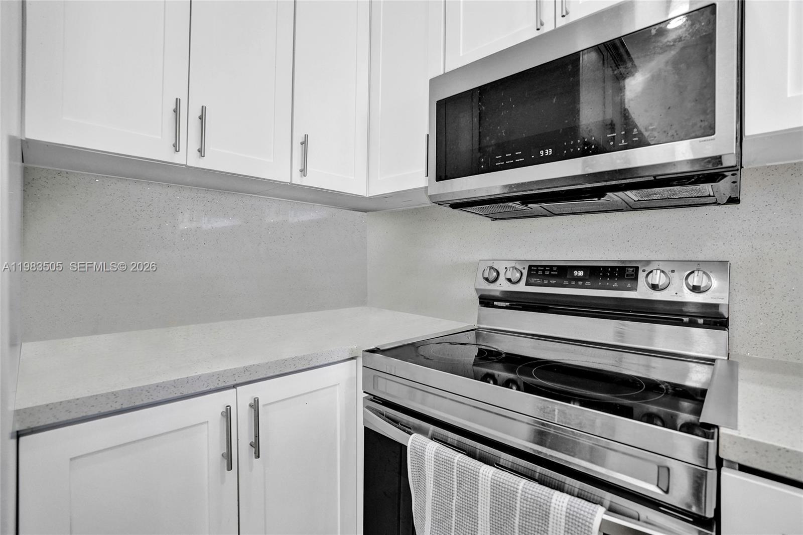 WESTWIND LAKES GARDEN HOM - Residential