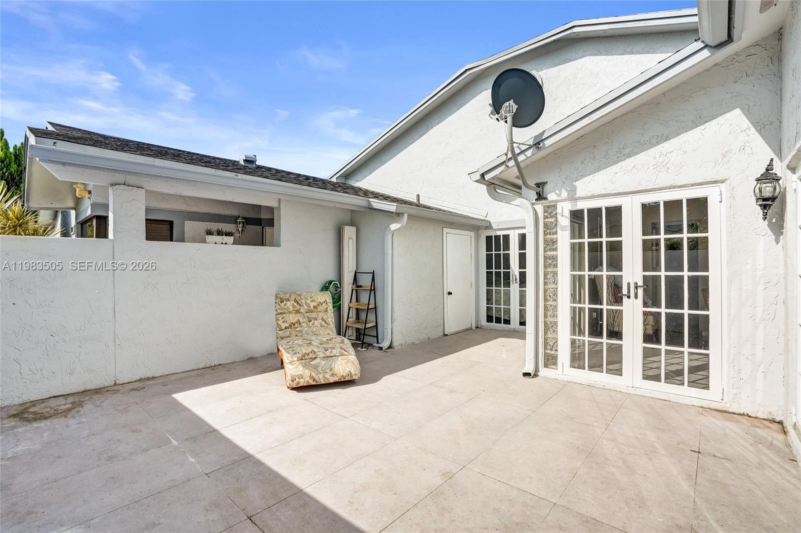 WESTWIND LAKES GARDEN HOM - Residential