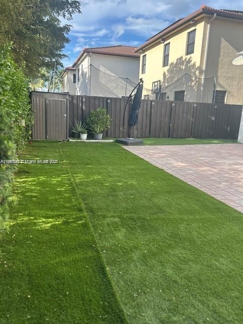ISLES AT GRAND BAY - Residential Lease