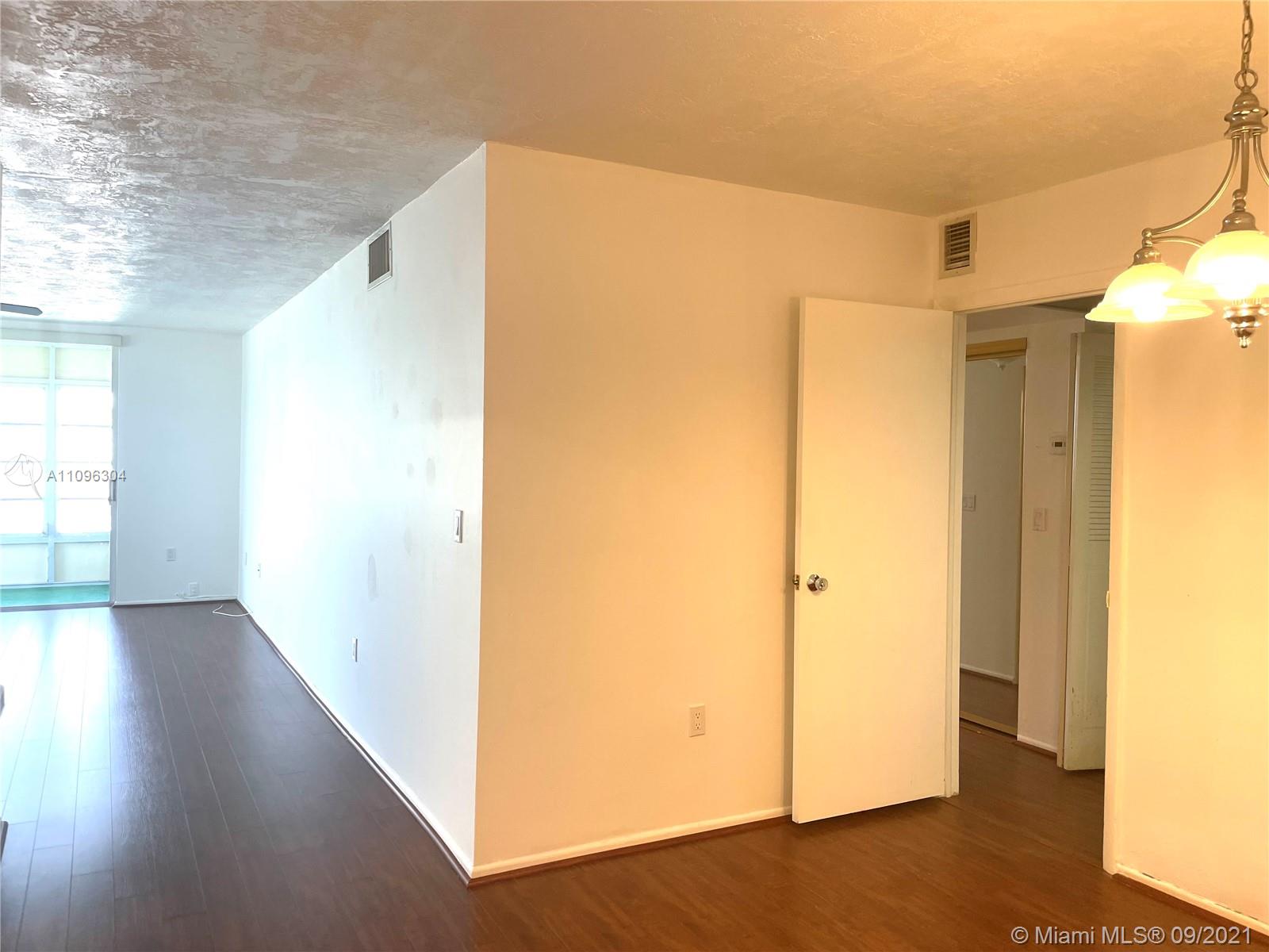 OMEGA 2 CONDO - Residential