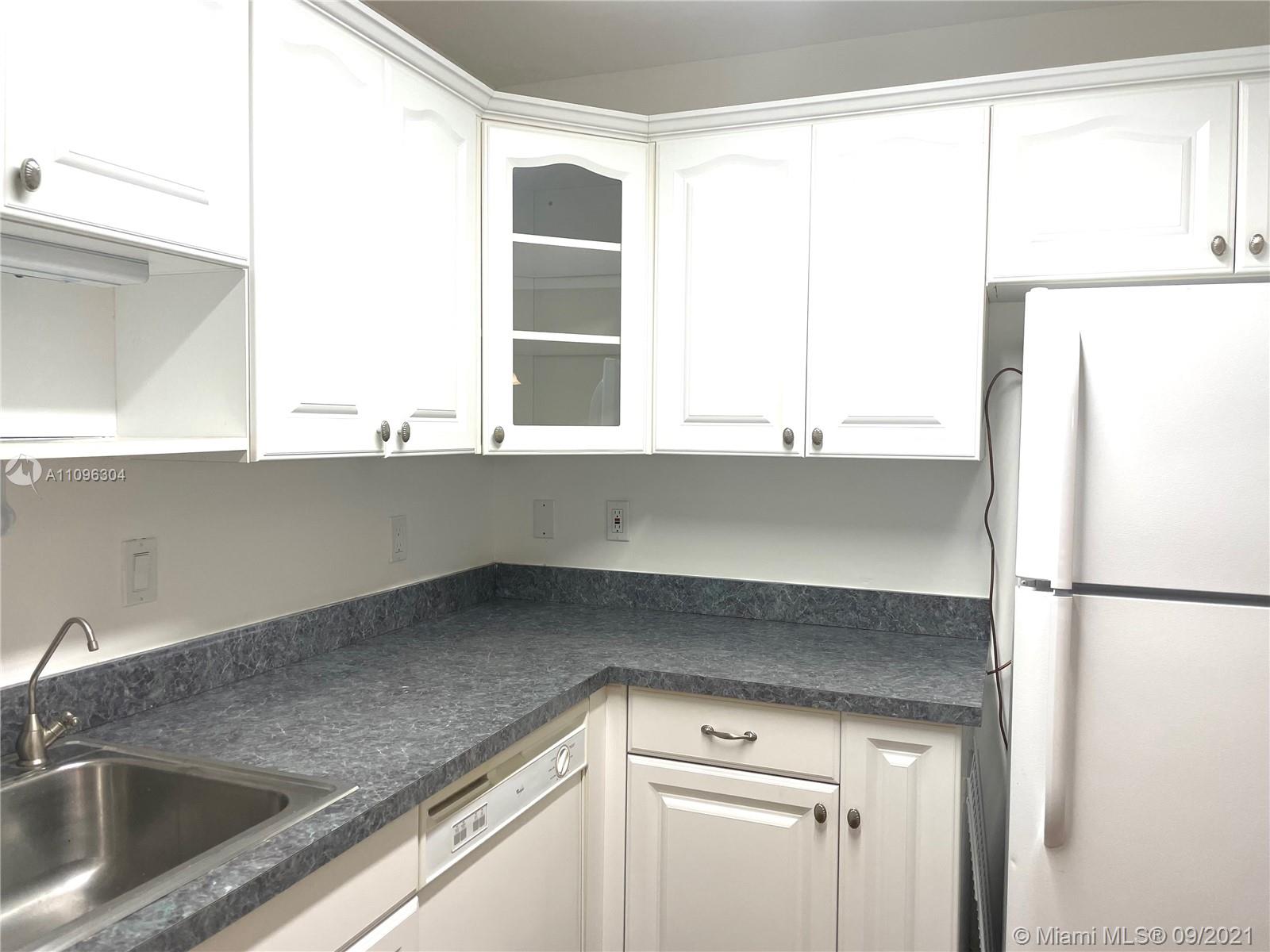 OMEGA 2 CONDO - Residential