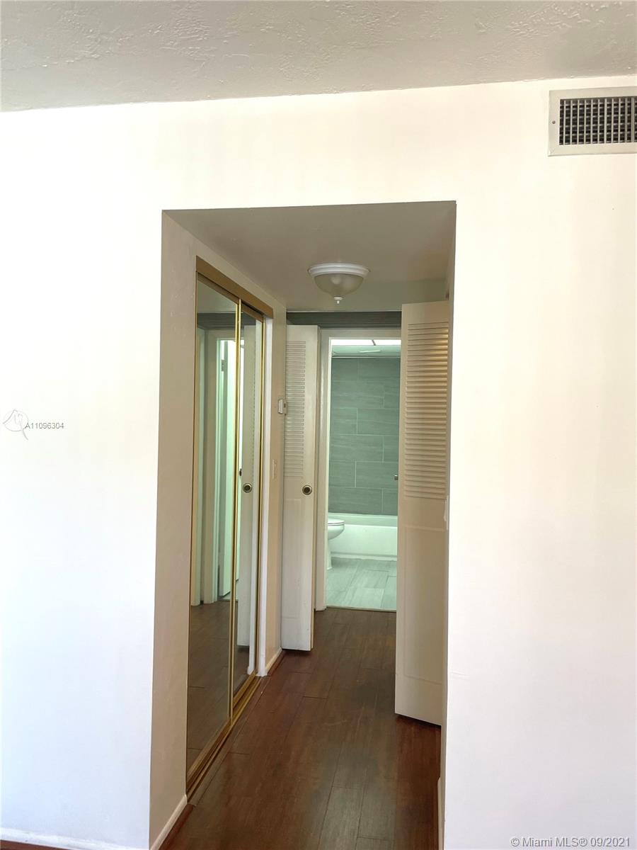 OMEGA 2 CONDO - Residential