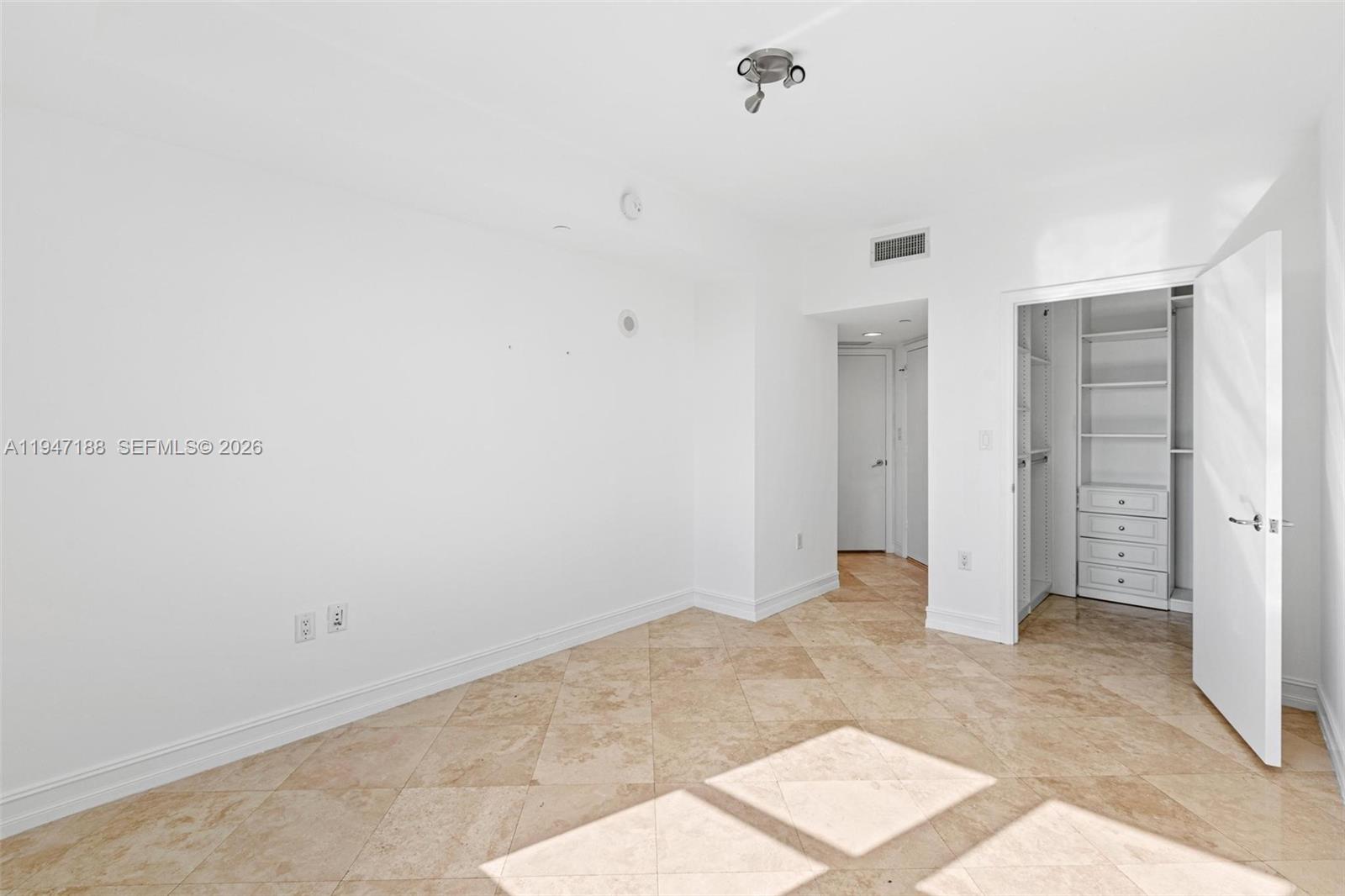 TURNBERRY VILLAGE - Residential