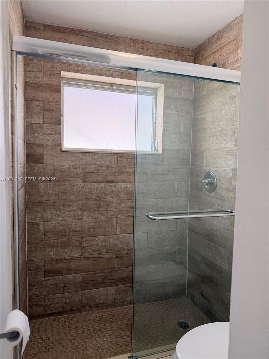 MIRAMAR ISLES SEC 3 - Residential Lease