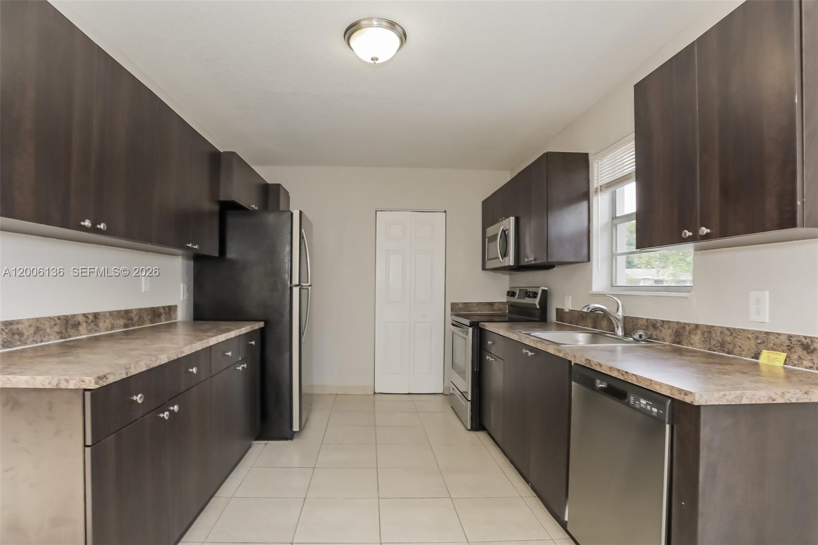 CHARLES SUB - Residential Lease
