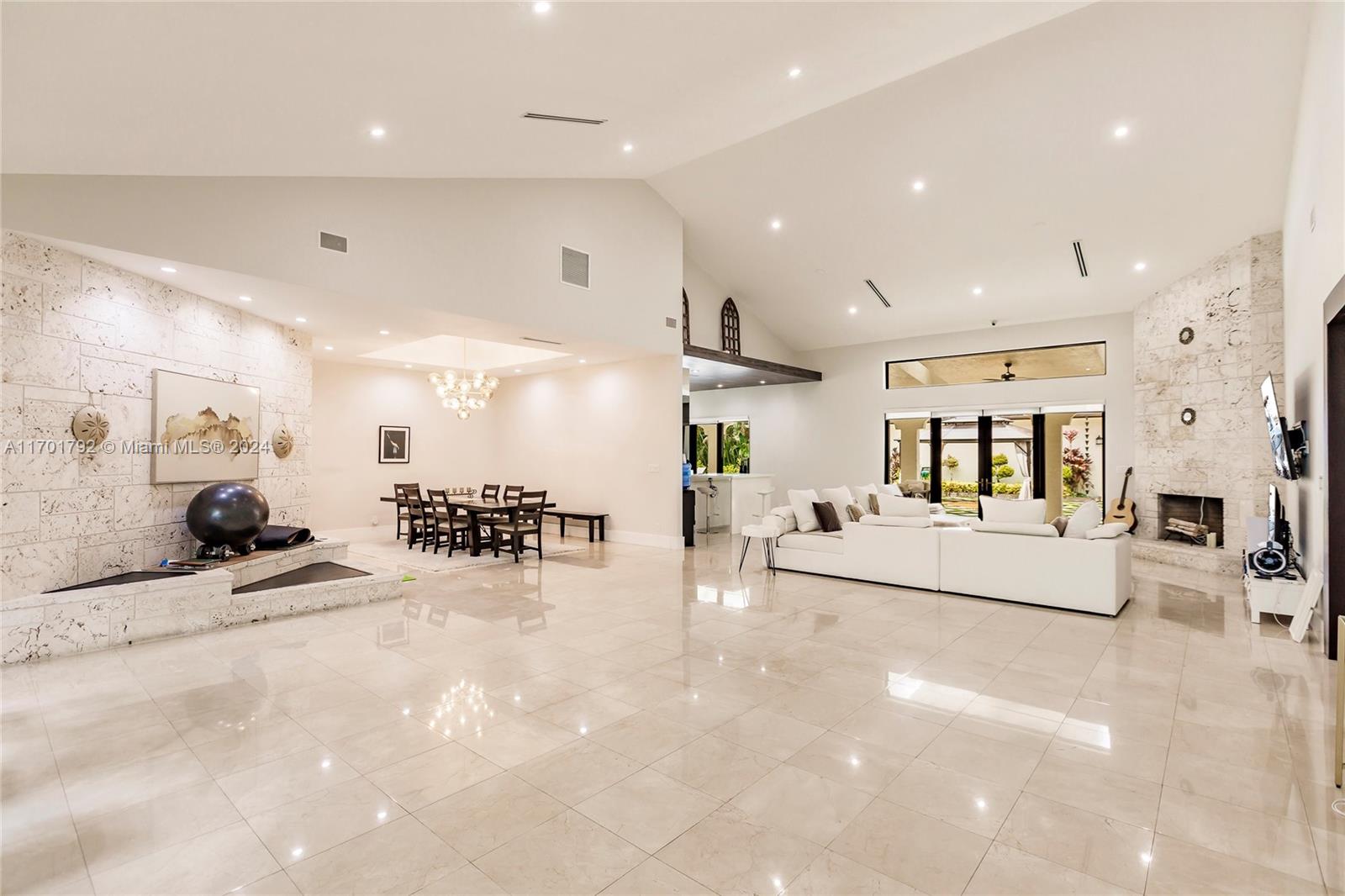SOUTHWEST RANCHES - Residential