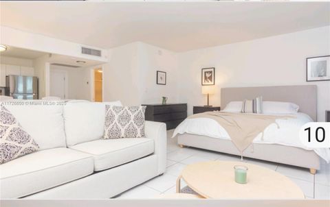 2301 Collins Ave 423 Miami Beach FL 33139