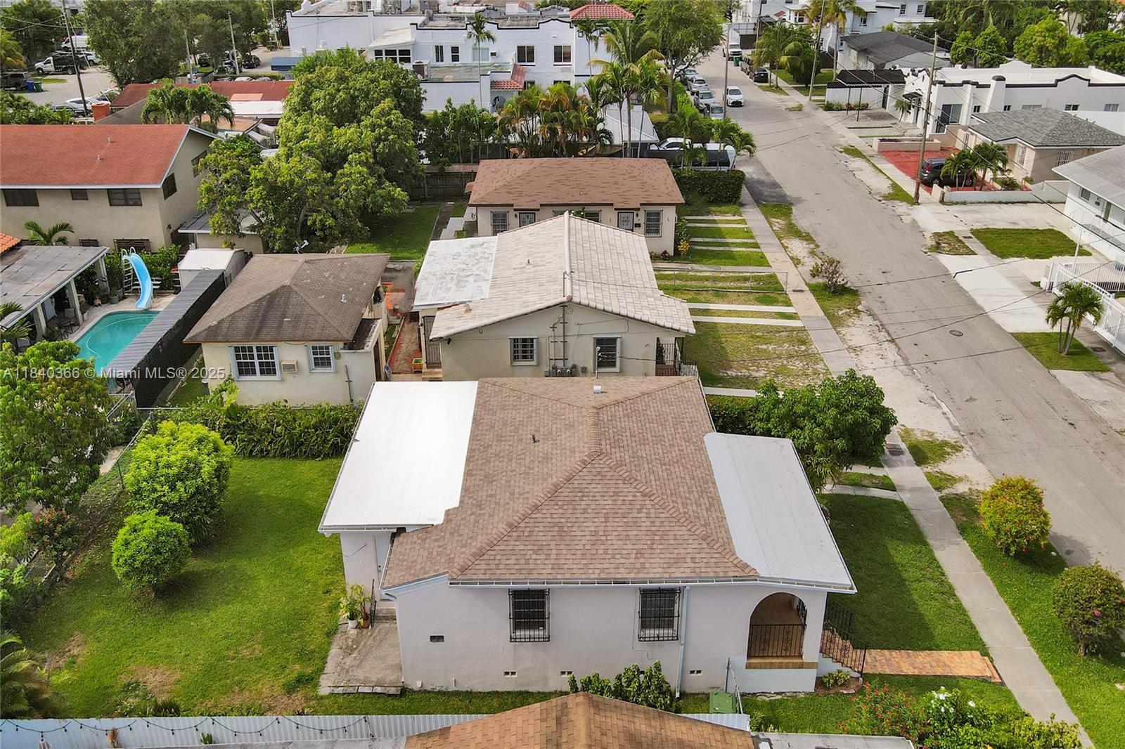 105 NW 32nd Pl