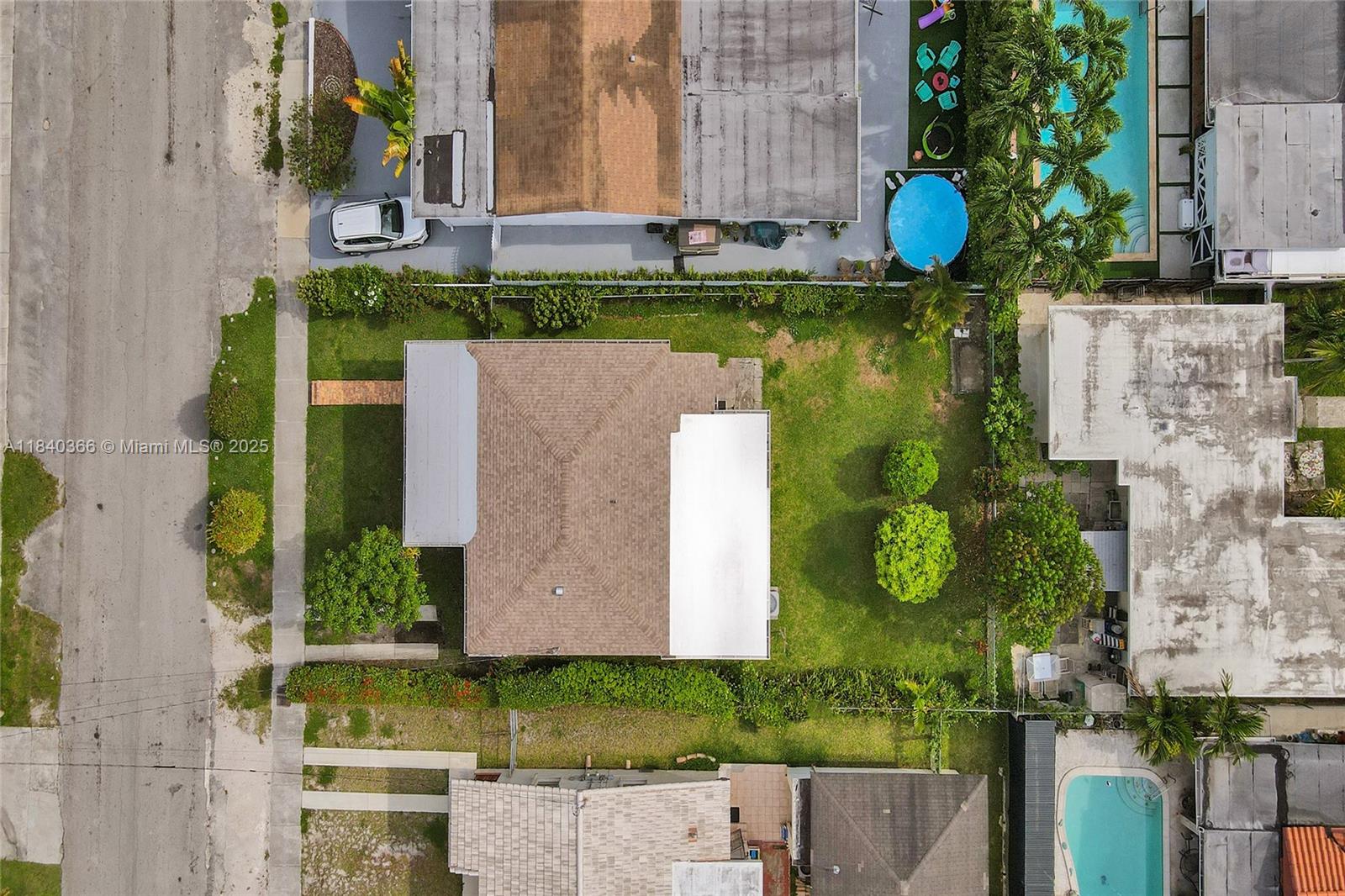 105 NW 32nd Pl