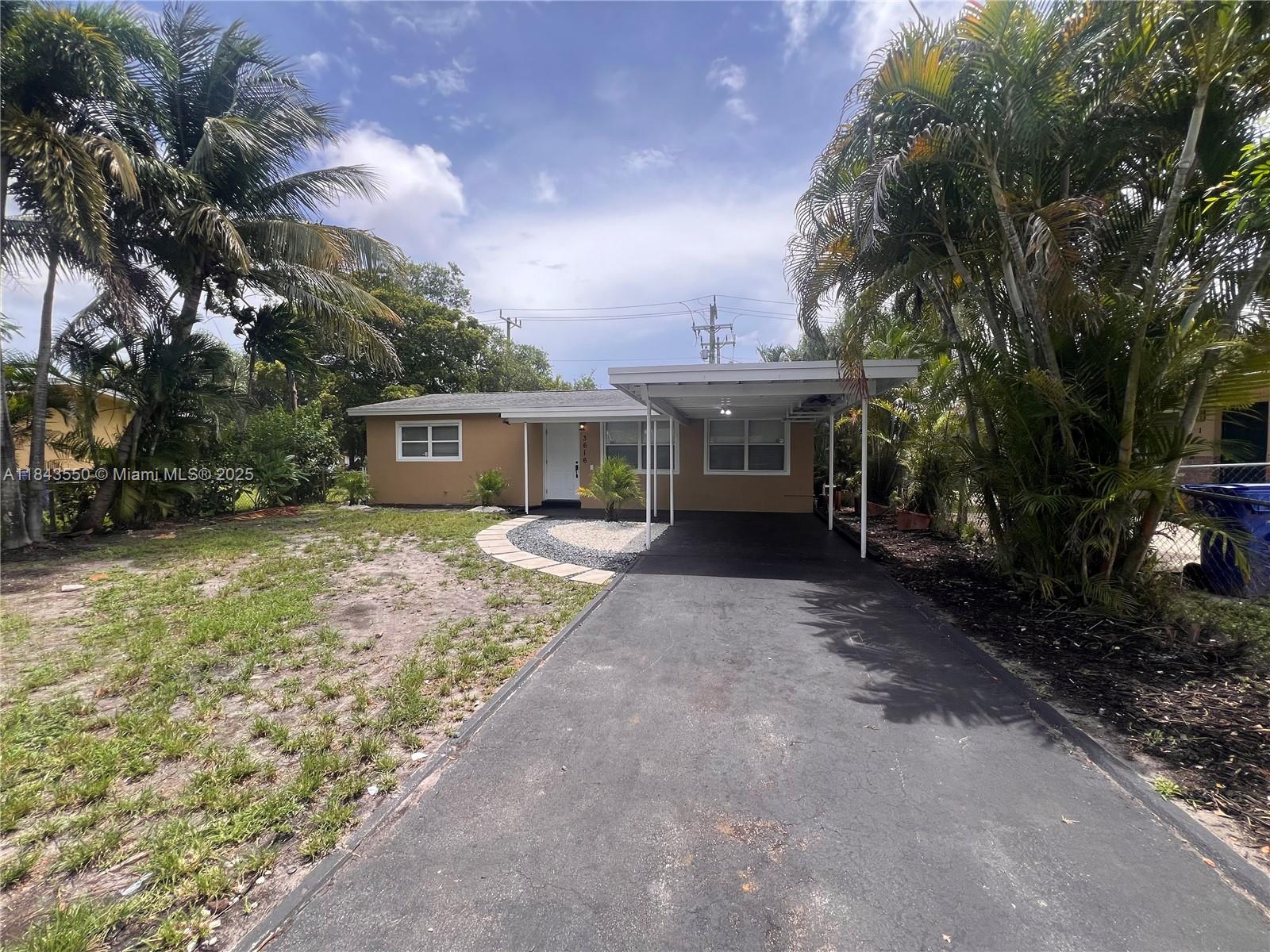 3616 SW 14th St